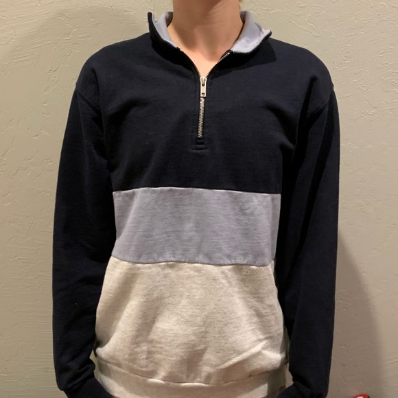 Brandy Melville quarter zip - Picture 4 of 6